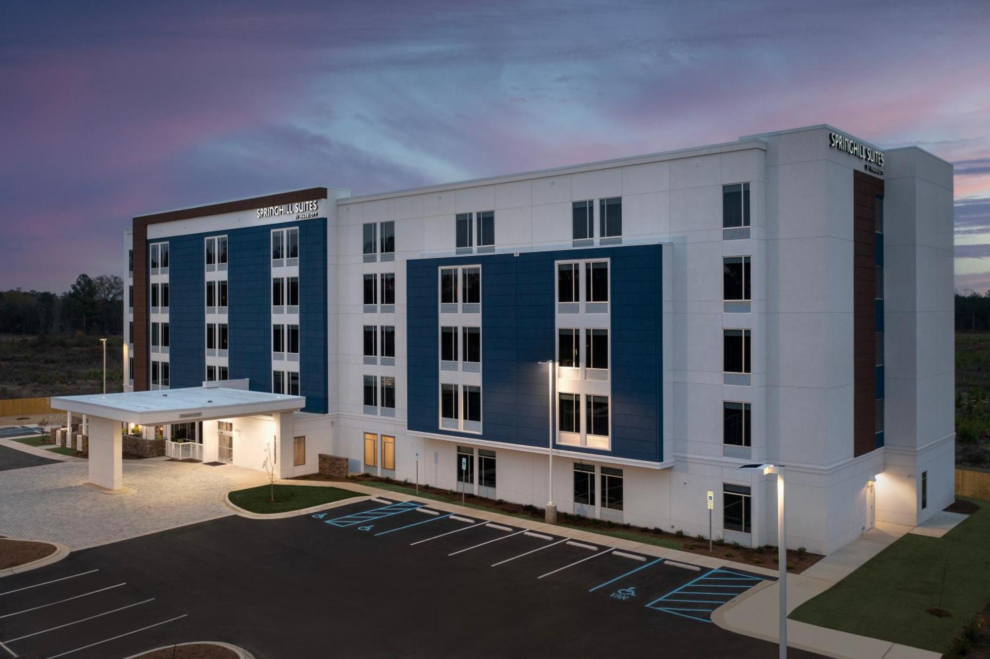 Springhill Suites By Marriott Fayetteville I-95 Екстериор снимка